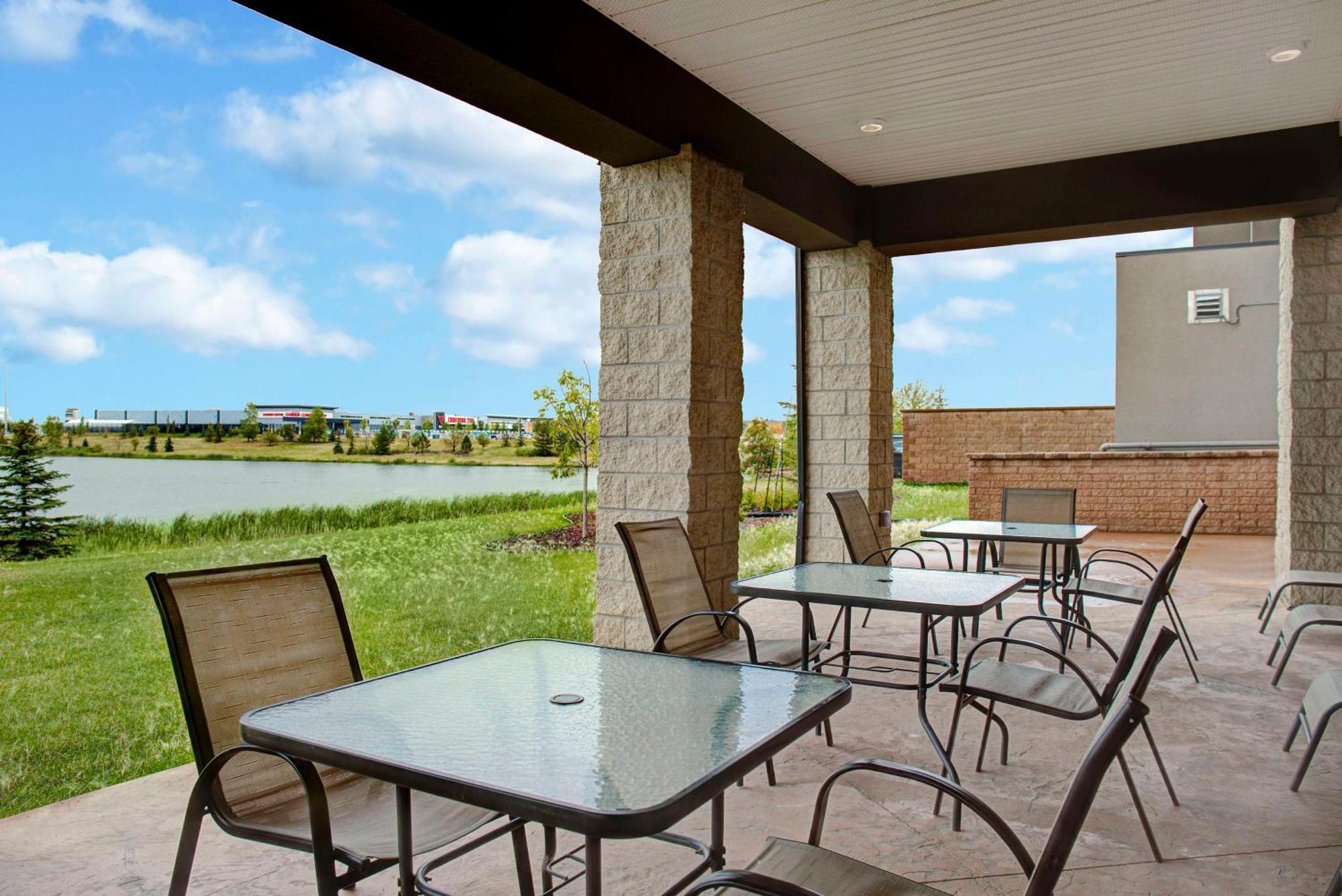 Hampton Inn By Hilton Edmonton/Sherwood Park Eksteriør billede